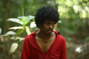 supporting young actor in malayalam karthik vishnu in chattuli climax fight scene