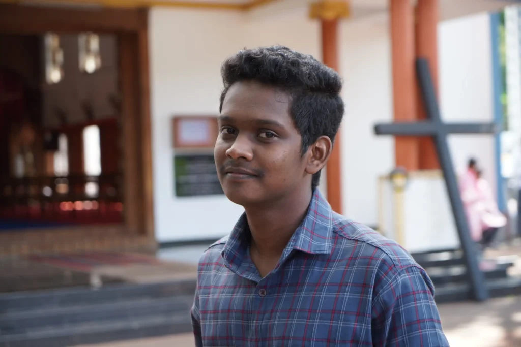 supporting young actor in malayalam karthik vishnu in cup malayalam movie location